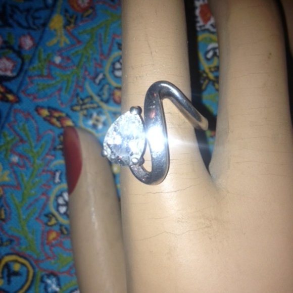Pear Cut CZ 925 Silver Ring - Picture 5 of 12